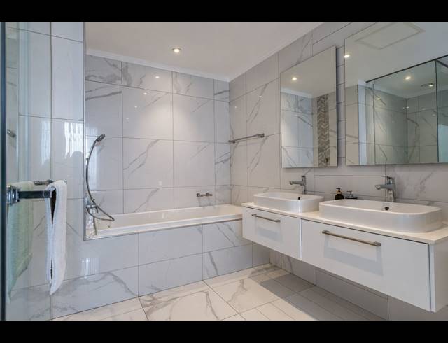 3 BEDROOM APARTMENT FOR SALE IN MORNINGSIDE